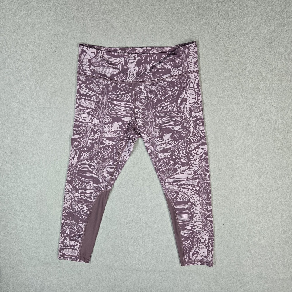 Under Armour Women Activewear Pants XL Purple Animal Print Leggings Cropped 23"